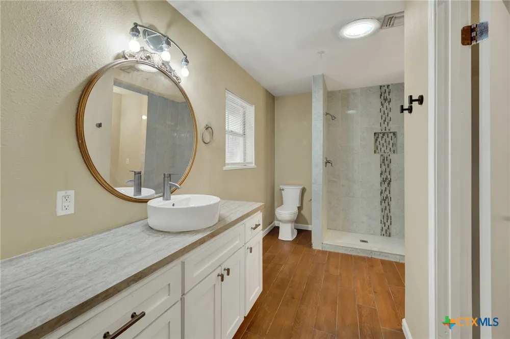 153 Swan Drive New Braunfels, TX 78130