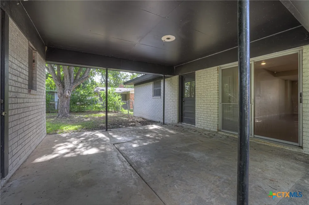 153 Swan Drive New Braunfels, TX 78130