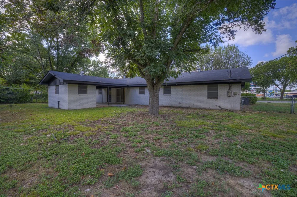 153 Swan Drive New Braunfels, TX 78130