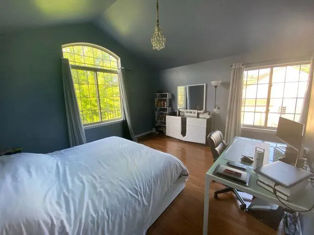5628 Versailles Avenue E Ann Arbor, MI 48103