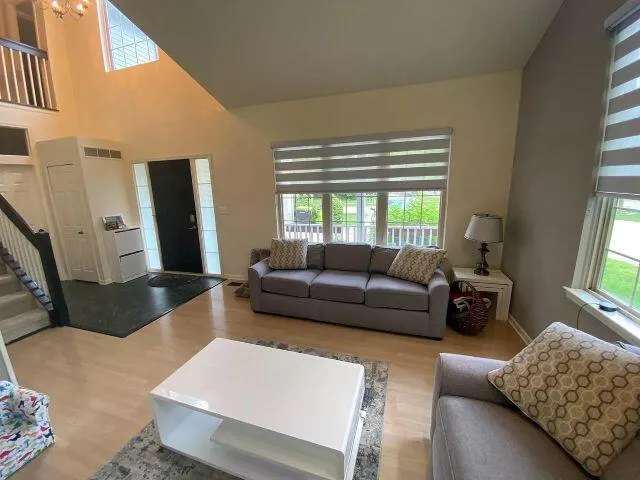 5628 Versailles Avenue E Ann Arbor, MI 48103