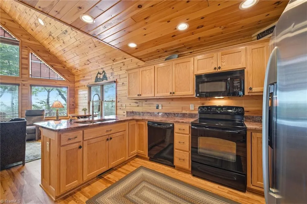 142 Fawn Lane Purlear, NC 28665