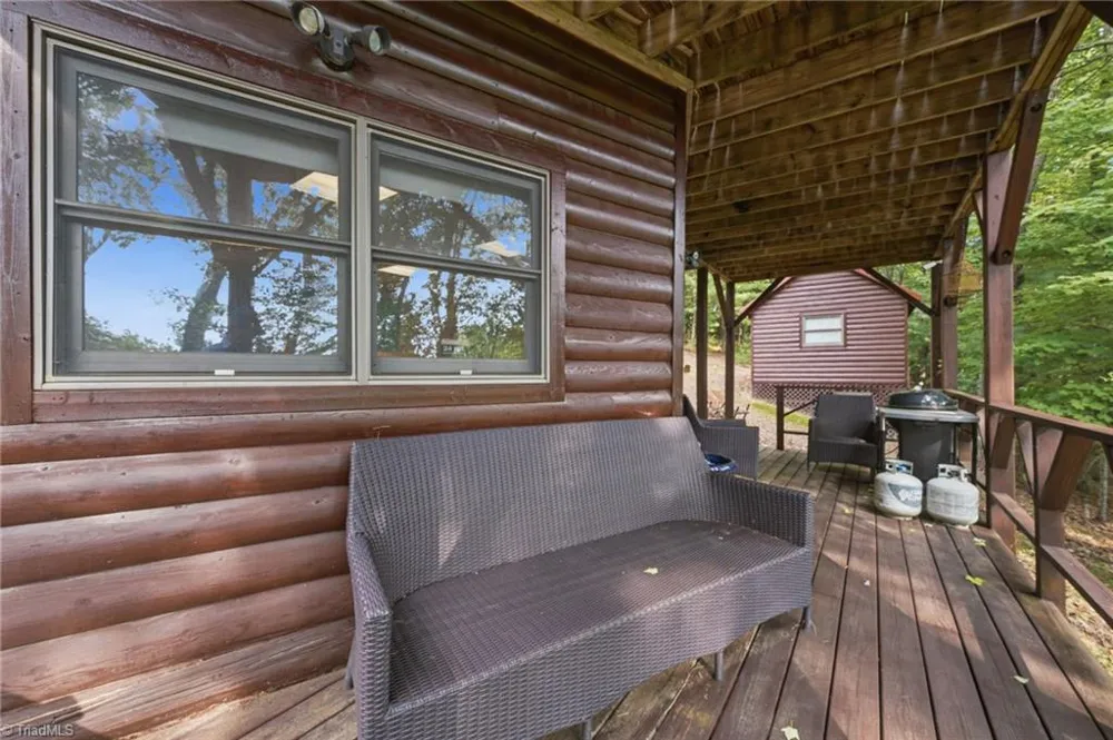 142 Fawn Lane Purlear, NC 28665