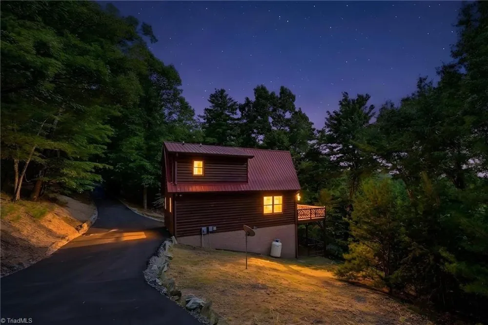 142 Fawn Lane Purlear, NC 28665