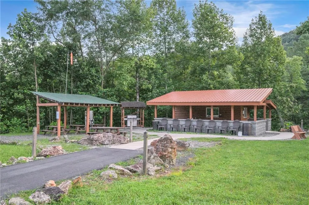 142 Fawn Lane Purlear, NC 28665