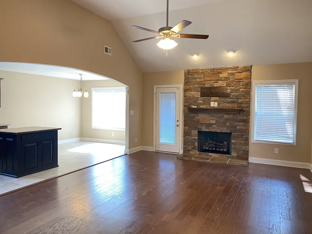 1949 Jackie Lorraine Dr Clarksville, TN 37042