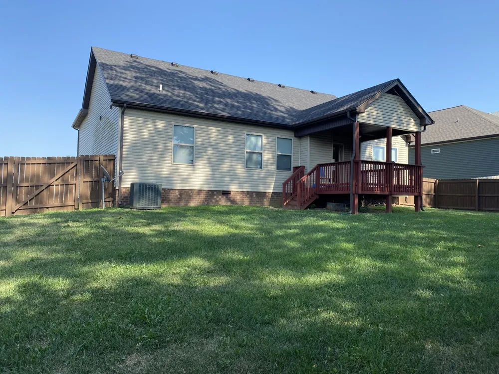 1949 Jackie Lorraine Dr Clarksville, TN 37042