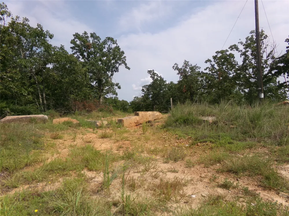 4230 ROAD Eufaula, OK 74432