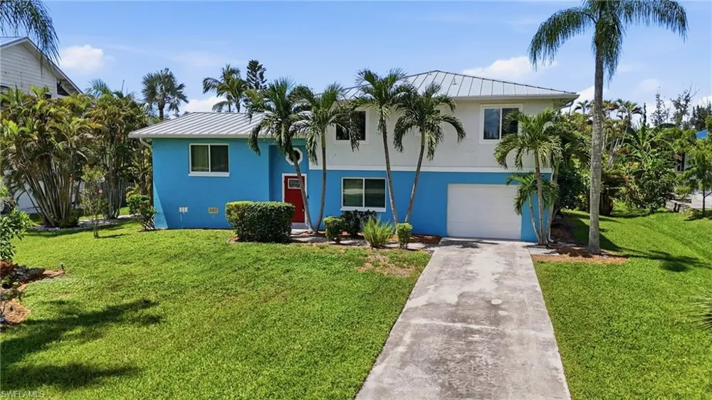 15636 Light Blue Circle Fort Myers, FL 33908