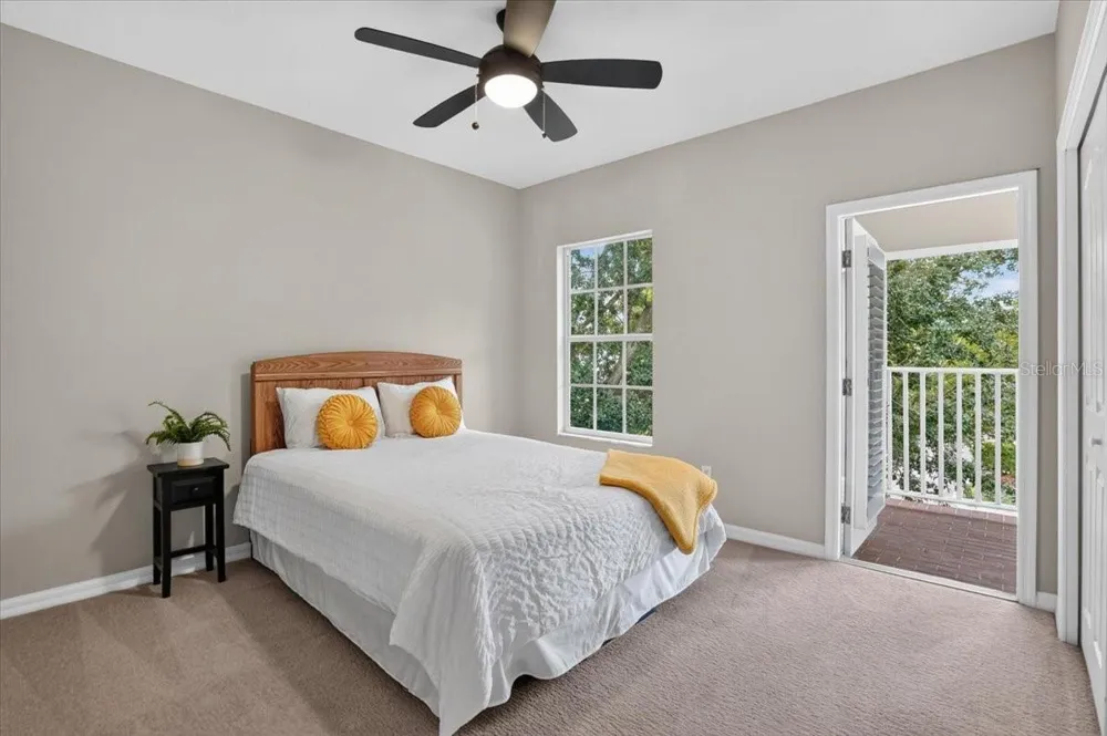 9830 W PARK VILLAGE DRIVE Tampa, FL 33626