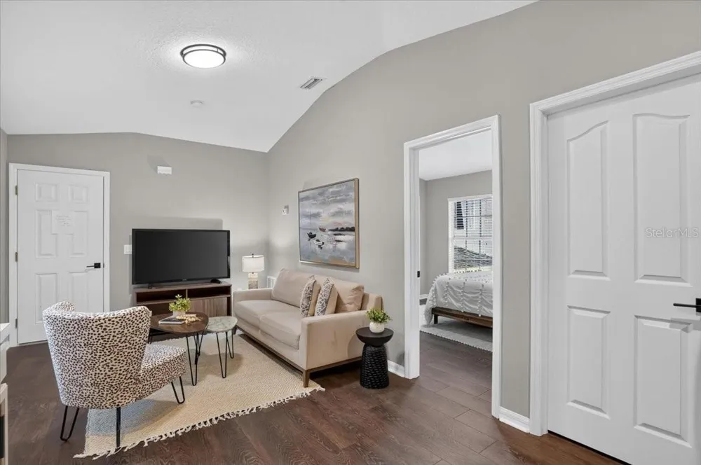 9830 W PARK VILLAGE DRIVE Tampa, FL 33626