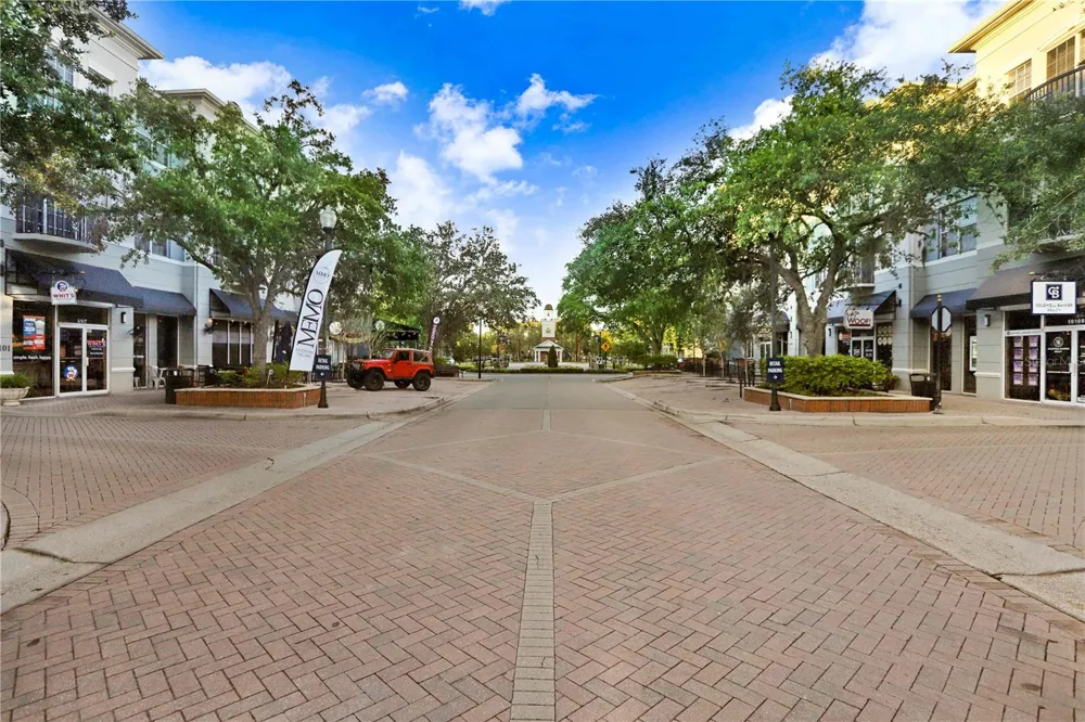 9830 W PARK VILLAGE DRIVE Tampa, FL 33626