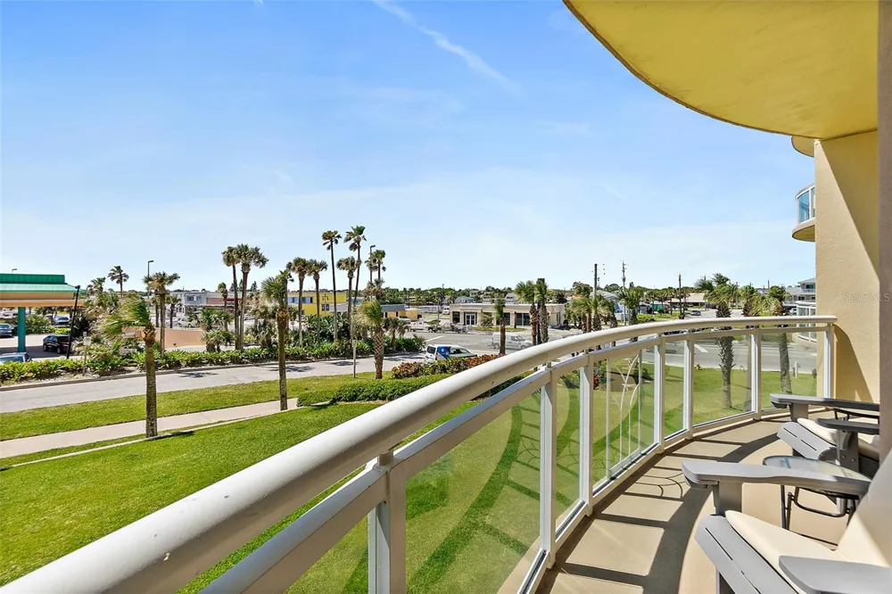 1925 S ATLANTIC AVENUE #210 Daytona Beach Shores, FL 32118