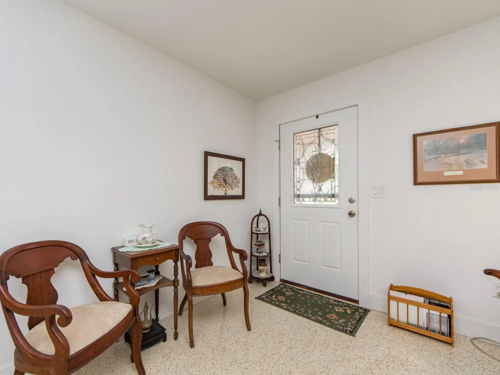 63 NICHOLAS DRIVE Dunedin, FL 34698