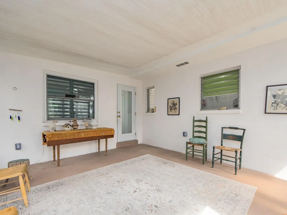 63 NICHOLAS DRIVE Dunedin, FL 34698