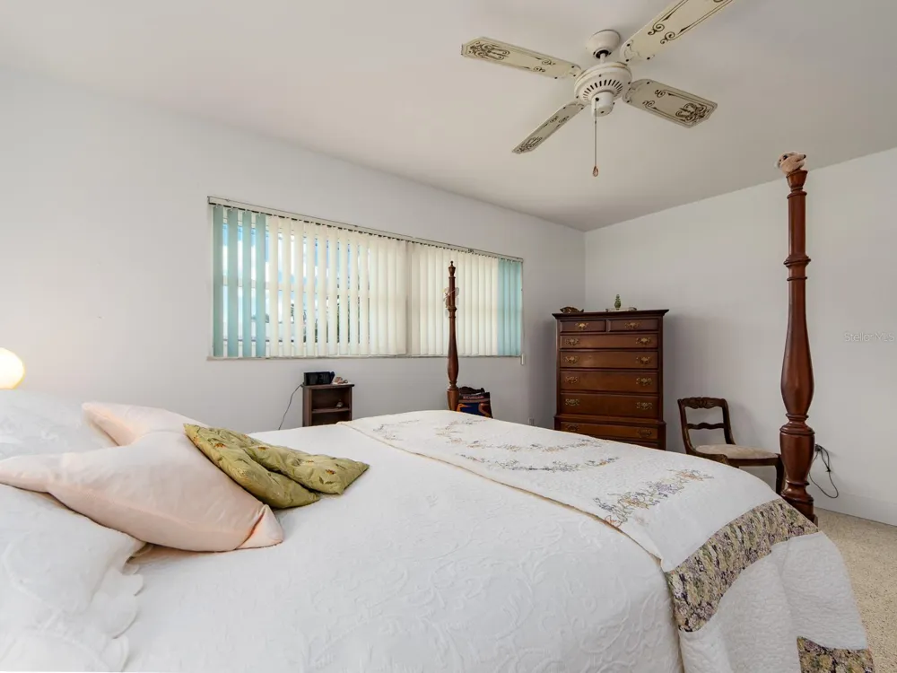 63 NICHOLAS DRIVE Dunedin, FL 34698