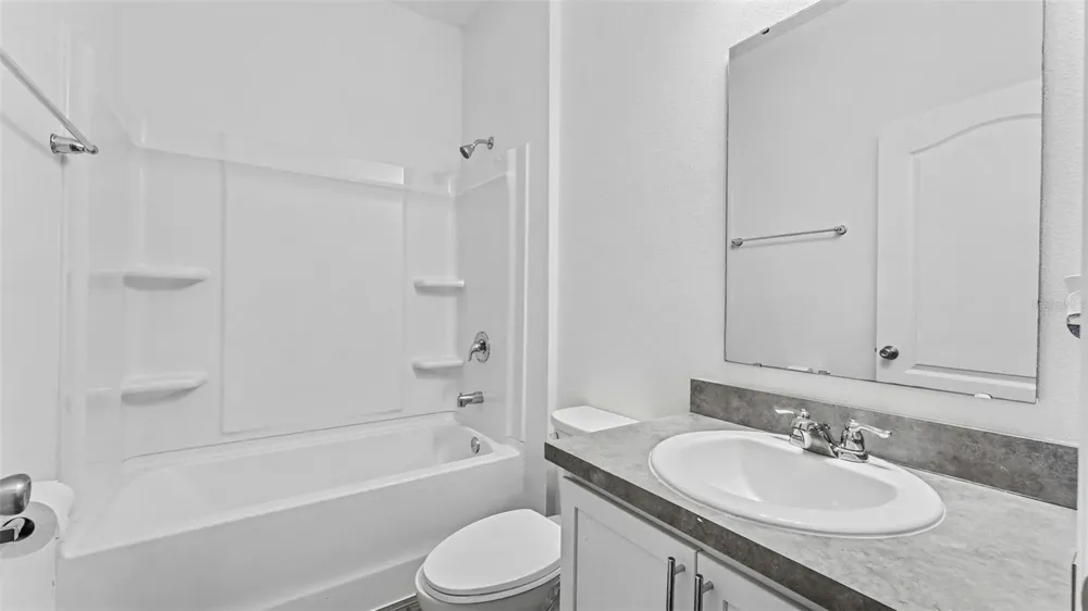 200 SUMMERLIN LOOP Haines City, FL 33844