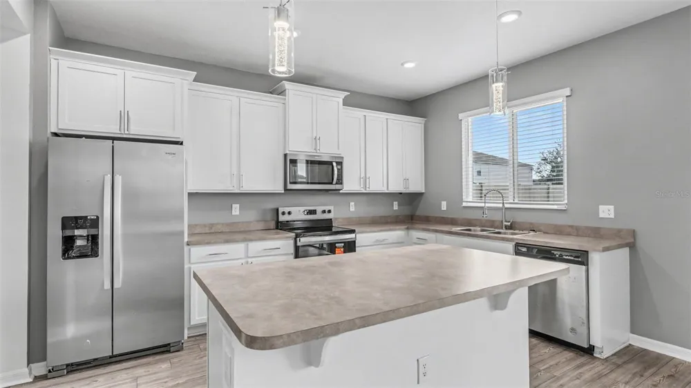 200 SUMMERLIN LOOP Haines City, FL 33844