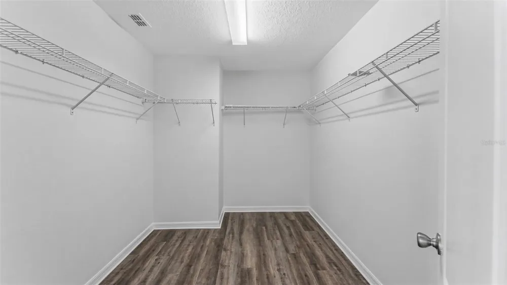 200 SUMMERLIN LOOP Haines City, FL 33844