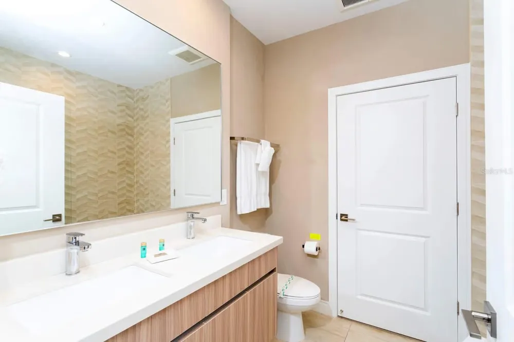 7581 BROOKLYN DRIVE Kissimmee, FL 34747