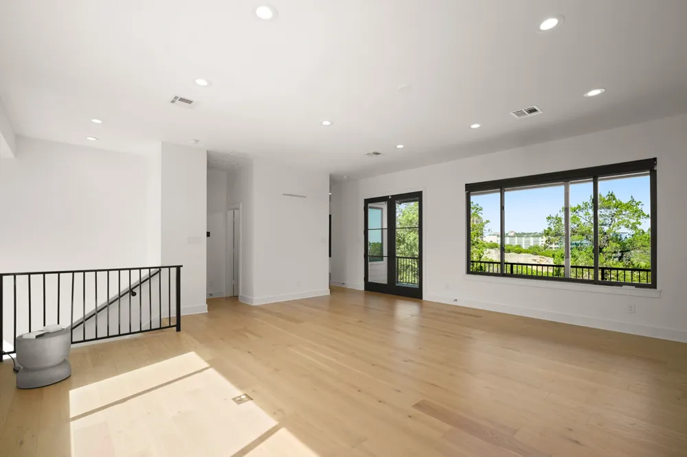 1703 Yaupon Valley Road West Lake Hills, TX 78746