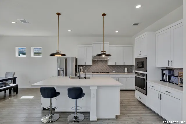 382 Nightshade Trl New Braunfels, TX 78132