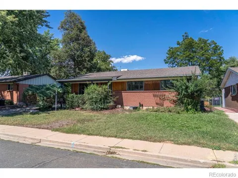 607 Lois Drive