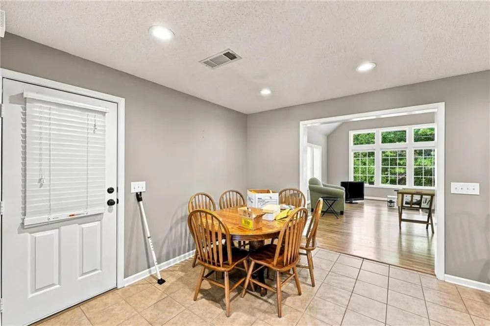 3628 Maple Forge Lane Gainesville, GA 30504