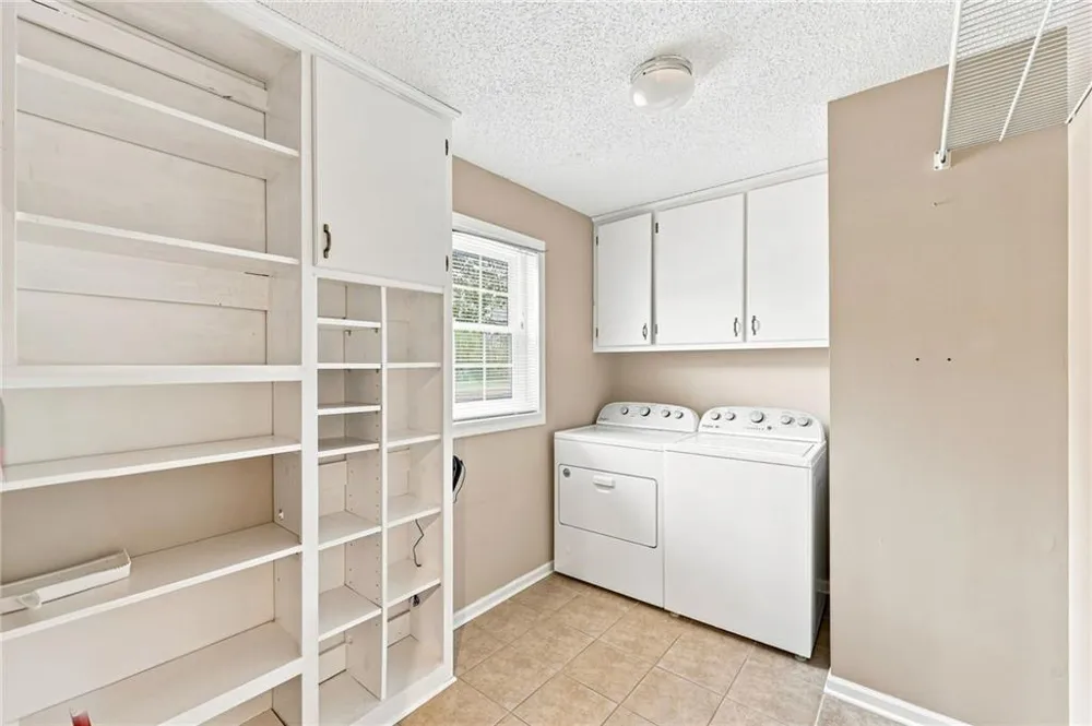3628 Maple Forge Lane Gainesville, GA 30504
