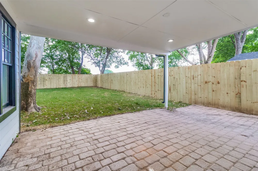 1208 Grant Drive Sherman, TX 75092