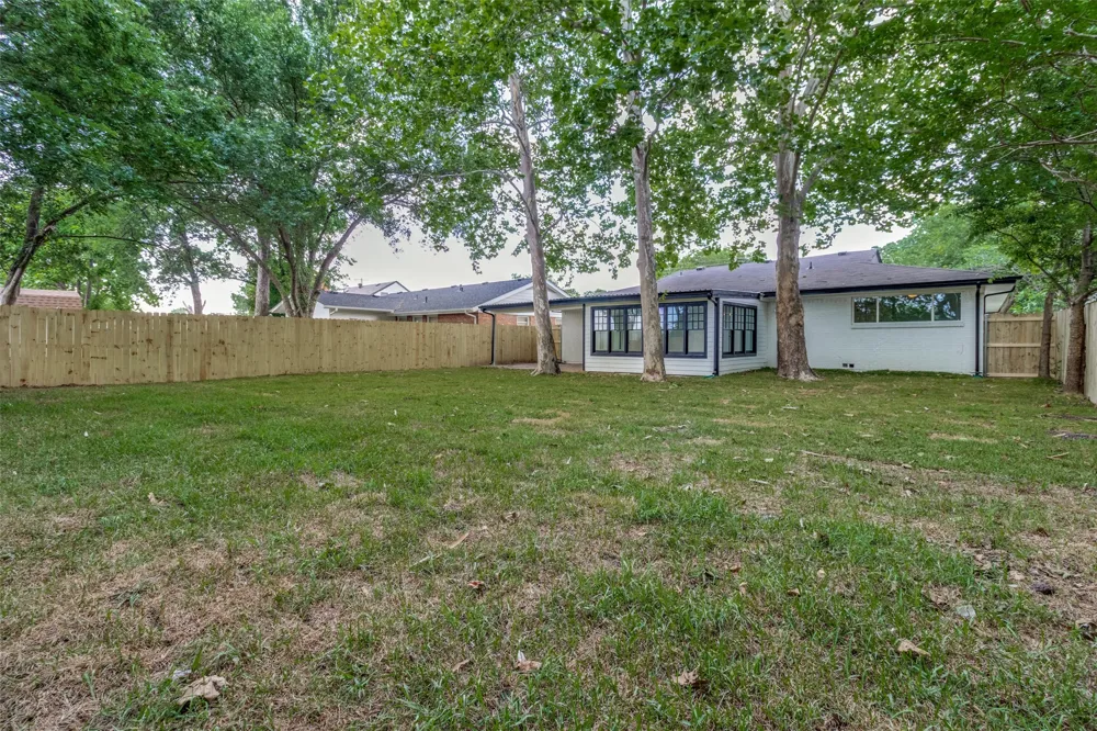 1208 Grant Drive Sherman, TX 75092