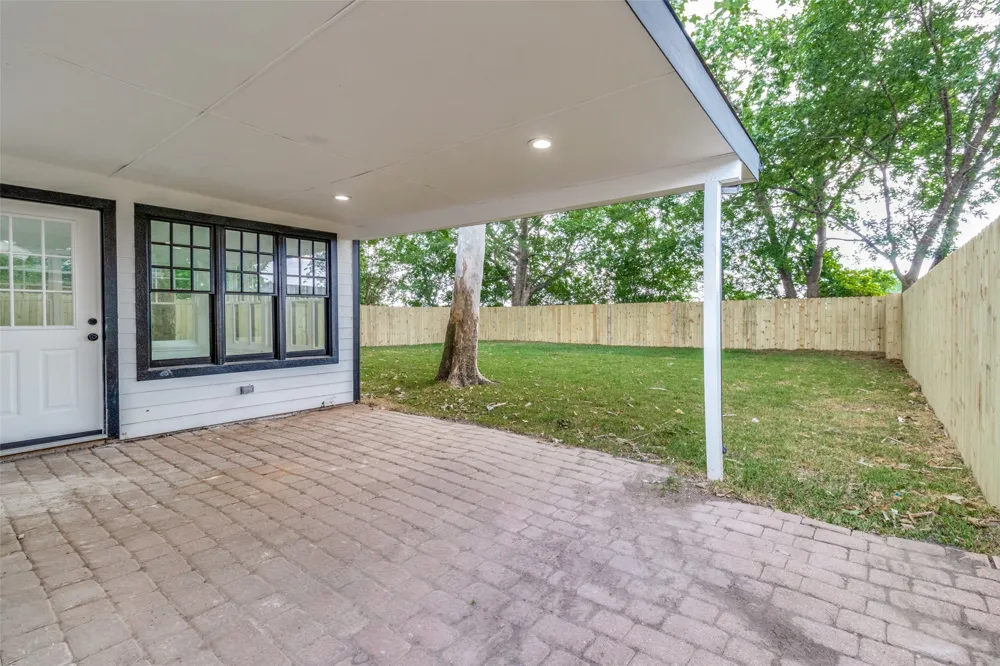 1208 Grant Drive Sherman, TX 75092
