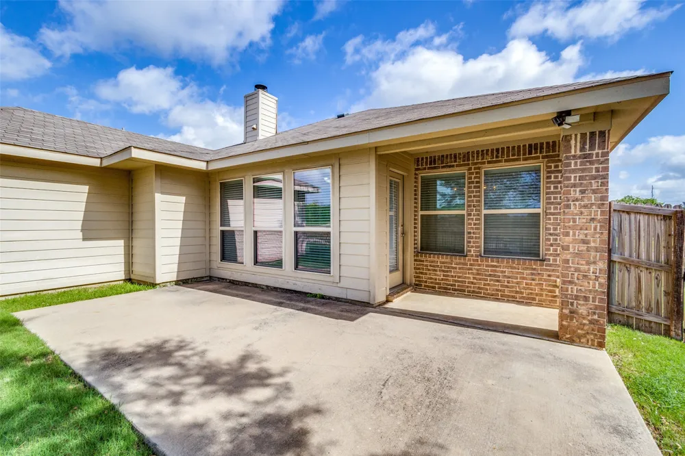 905 Meadowedge Lane Denton, TX 76207