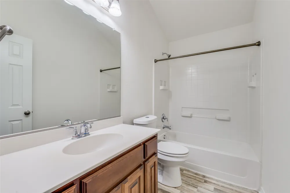 905 Meadowedge Lane Denton, TX 76207