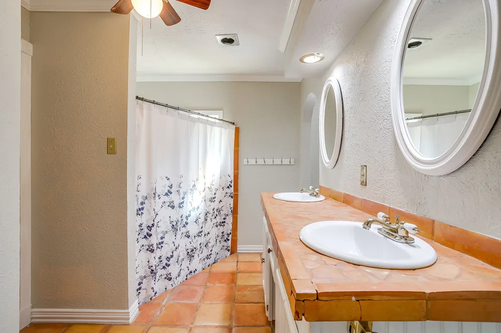 5315 Meadowbrook Drive Fort Worth, TX 76112