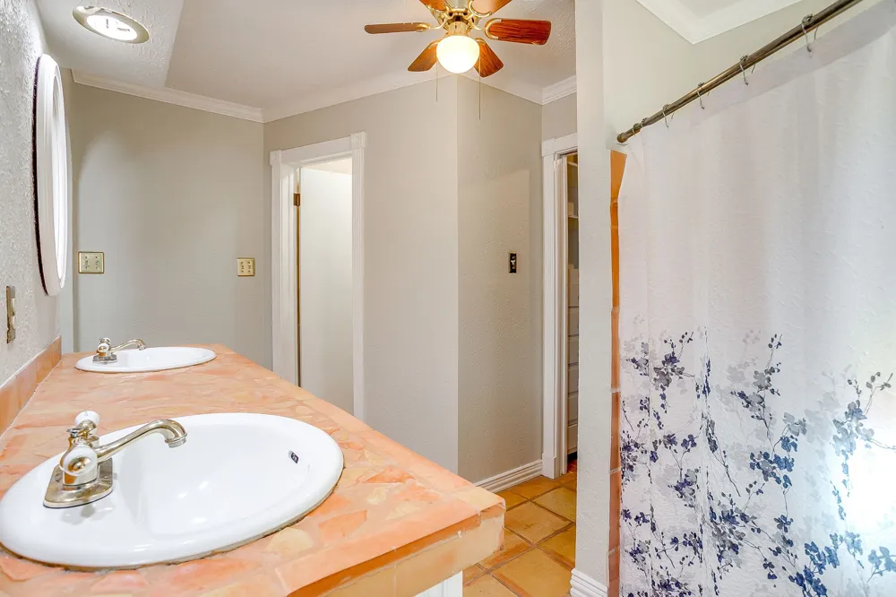 5315 Meadowbrook Drive Fort Worth, TX 76112