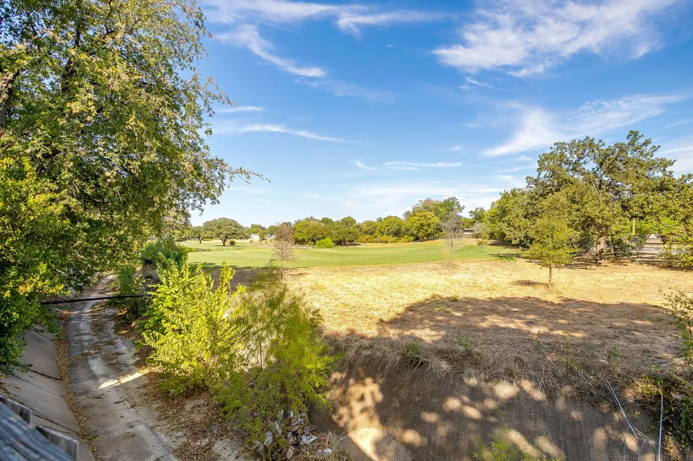5315 Meadowbrook Drive Fort Worth, TX 76112