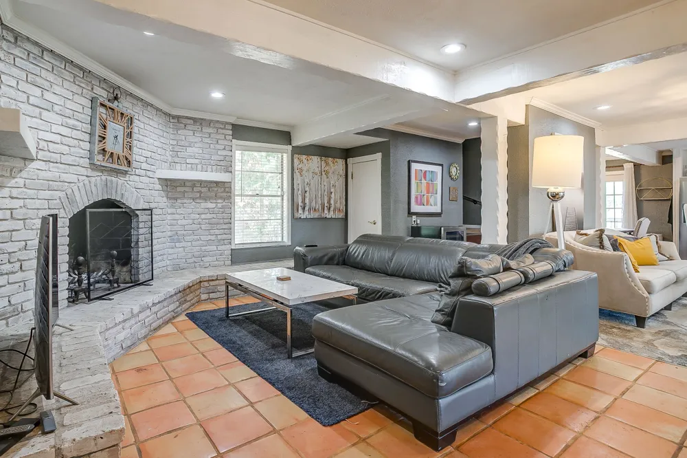 5315 Meadowbrook Drive Fort Worth, TX 76112