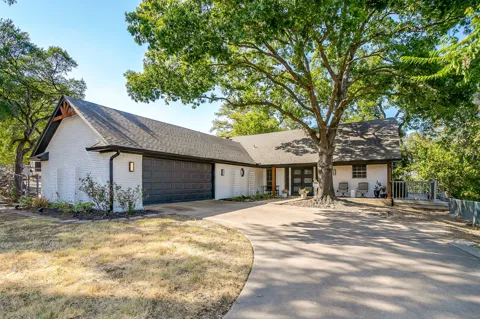 5315 Meadowbrook Drive