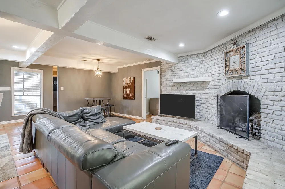 5315 Meadowbrook Drive Fort Worth, TX 76112