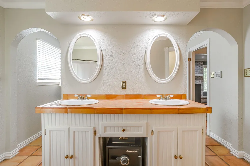 5315 Meadowbrook Drive Fort Worth, TX 76112