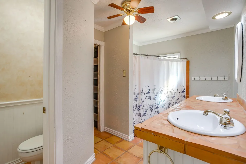 5315 Meadowbrook Drive Fort Worth, TX 76112