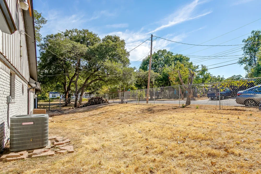 5315 Meadowbrook Drive Fort Worth, TX 76112