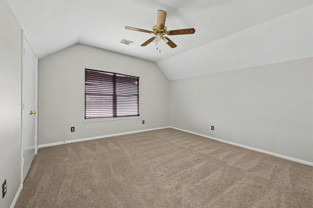 8422 W Sienna Cove Lane Houston, TX 77083