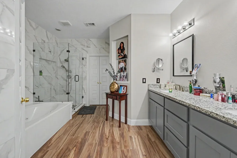 8422 W Sienna Cove Lane Houston, TX 77083
