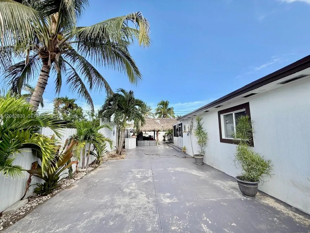 27025 SW 142nd Ct Homestead, FL 33032