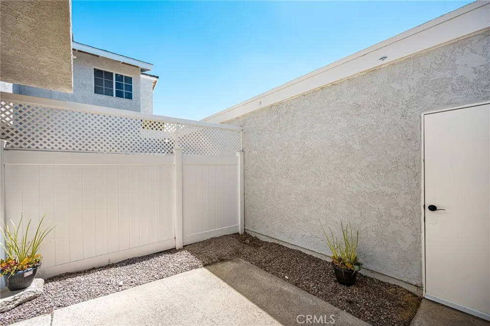 3311 W Lincoln Anaheim, CA 92801