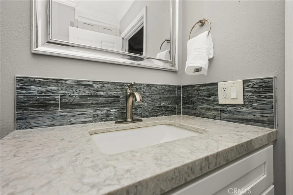 3311 W Lincoln Anaheim, CA 92801