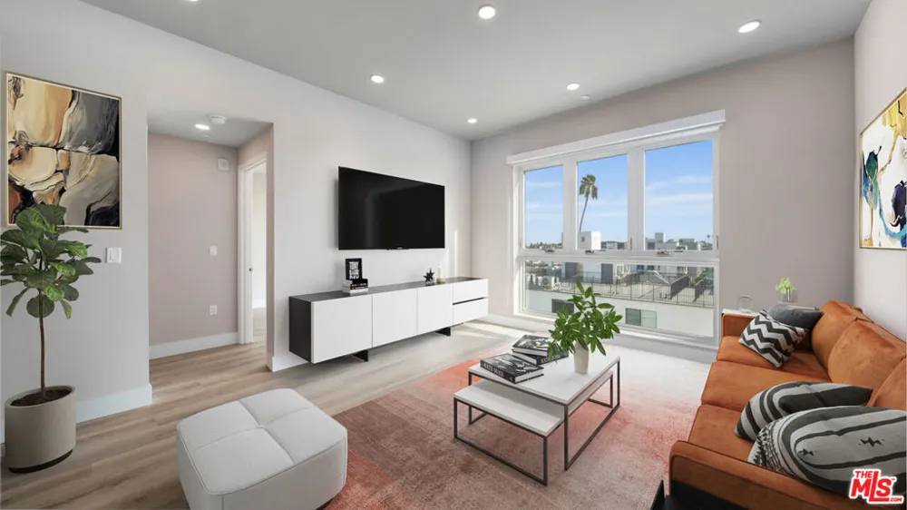 927 Fedora Street #301 Los Angeles, CA 90006