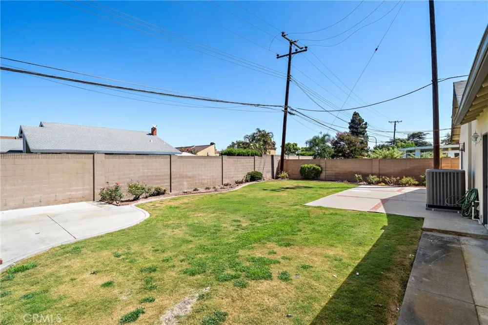 9413 Toucan Avenue Fountain Valley, CA 92708